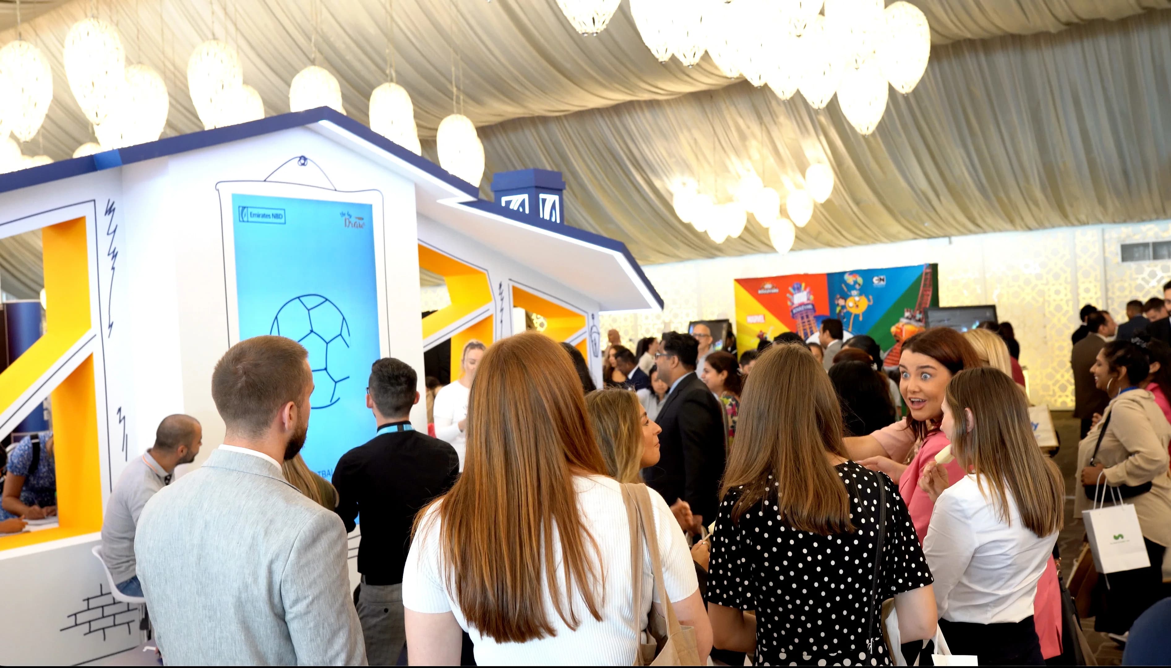 The Big Draw encouraged teachers to solve visual clues while learning about Emirates NBD’s exclusive banking benefits. The Big Draw encouraged teachers to solve visual clues while learning about Emirates NBD’s exclusive banking benefits.